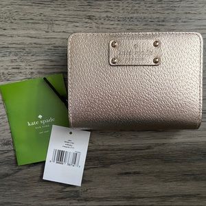 NWT Kate Spade Rosegold Leather wallet